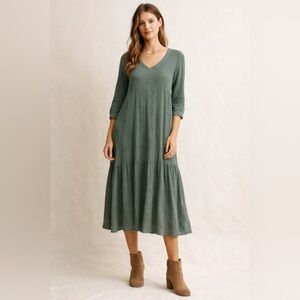 Seven7 Textured Cotton Midi Dress Sage Green V-Neck Boho Small